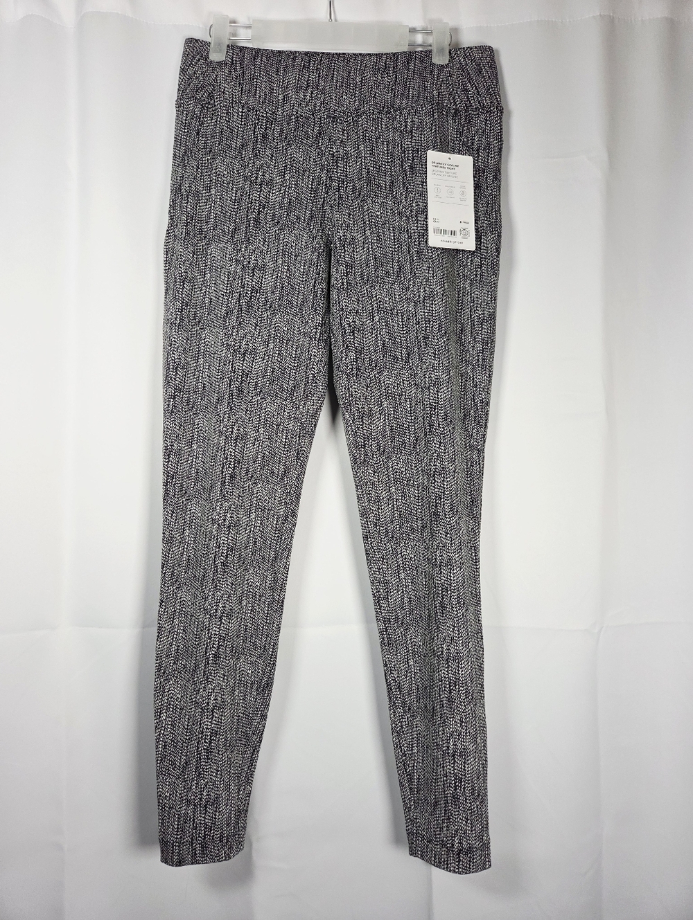 Athleta NEW Black White Delancy Skyline Textured Leggings Women's M  $119
